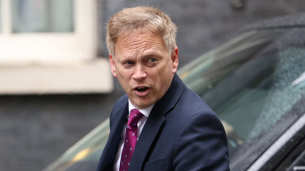 alert-–-a-tory-wipeout-risks-one-party-socialist-state:-conservative-mps-warn-public-not-to-hand-keir-starmer-a-‘super-majority’-–-as-labour-leader-squirms-over-corbyn-support-but-‘beats’-rishi-sunak-in-brutal-tv-grilling