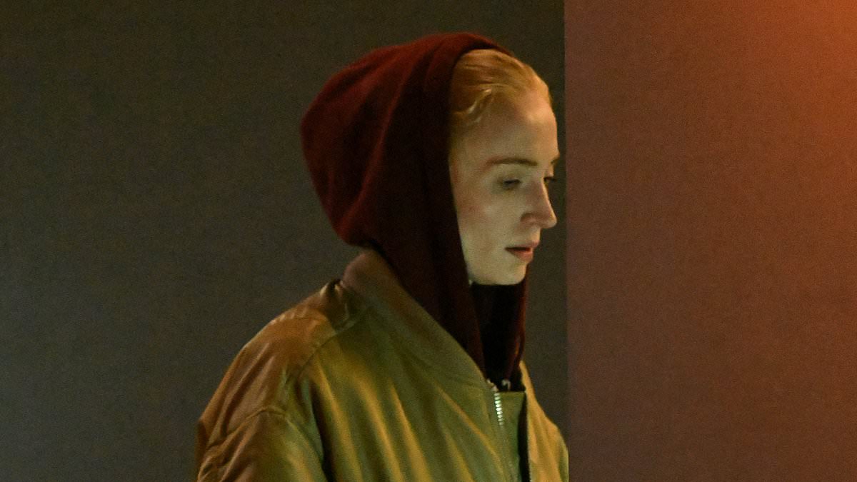 alert-–-sophie-turner-has-late-night-meeting-with-a-thug-on-a-moped-as-she-films-new-heist-thriller-series-haven