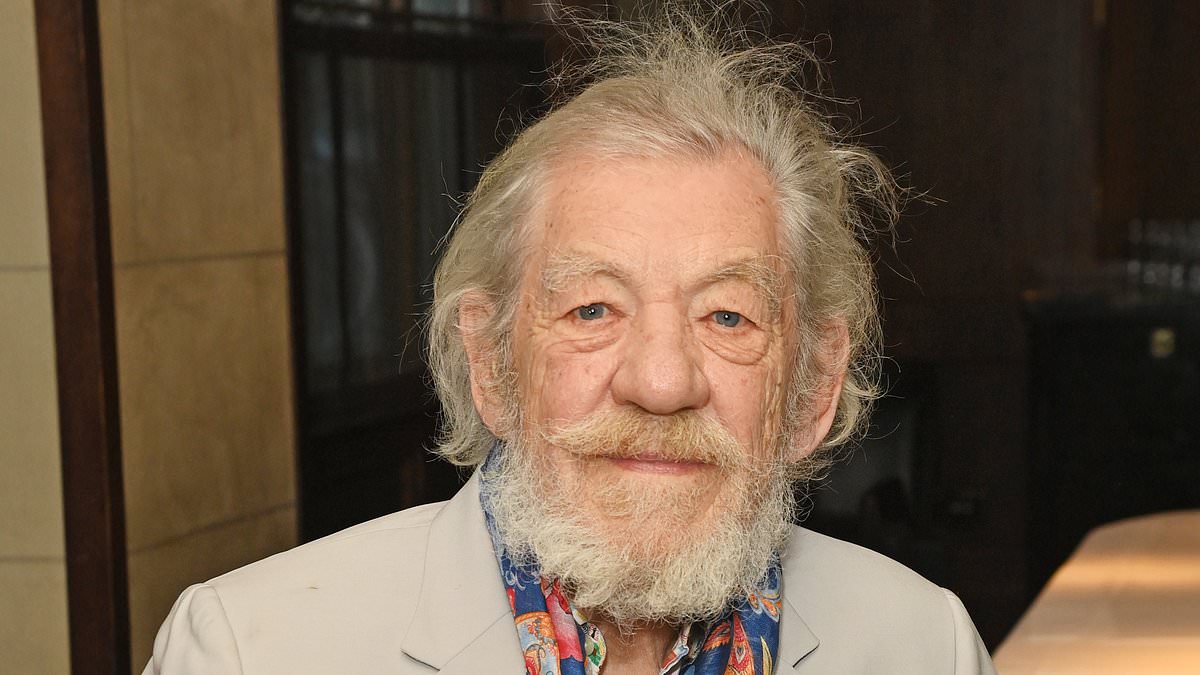 alert-–-sir-ian-mckellen-is-rushed-to-hospital-after-actor-falls-off-the-stage-during-performance-of-player-kings-at-london’s-noel-coward-theatre