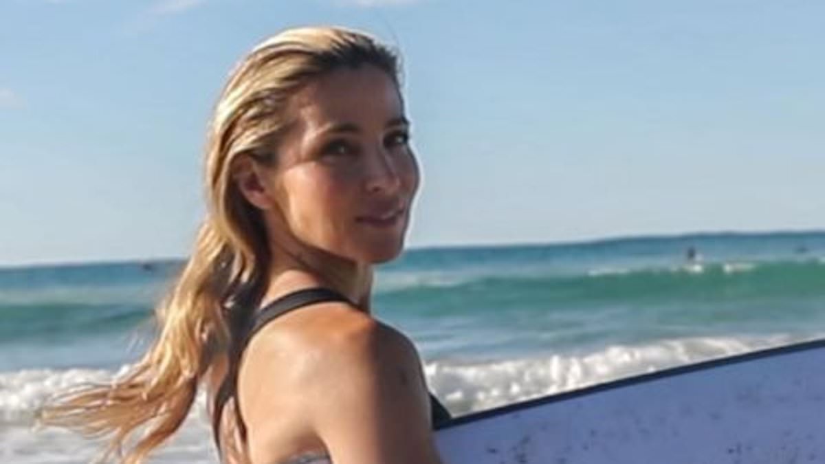 alert-–-elsa-pataky-shows-off-her-incredible-figure-as-she-strips-down-to-a-swimsuit-in-the-surf-for-new-sunscreen-advert