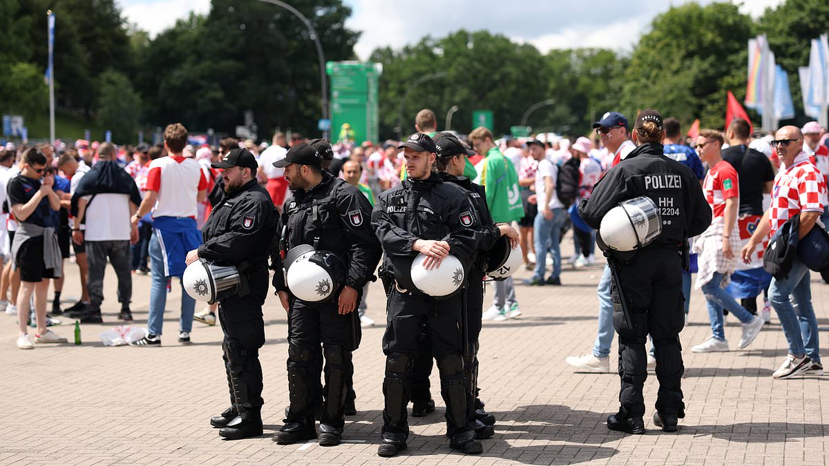 alert-–-major-police-operation-in-euro-2024-host-city-of-hamburg-as-man-with-a-knife-threatens-to-blow-up-apartment-block