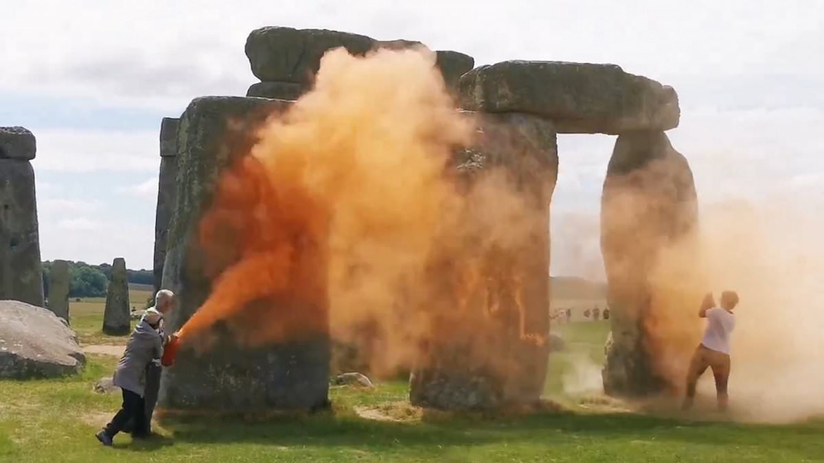 alert-–-stonehenge-expert-fears-rare-lichen-in-rock-could-be-irreparably-damaged-after-just-stop-oil-paint-attack-as-jk-rowling-leads-social-media-mockery-of-eco-zealots