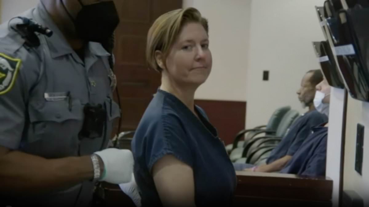 alert-–-murder-suspect’s-unhinged-58-page-letter-to-judge-claiming-she-is-‘not-the-problem’-after-burning-through-eight-lawyers-while-facing-trial-for-suffocating-boyfriend-in-suitcase