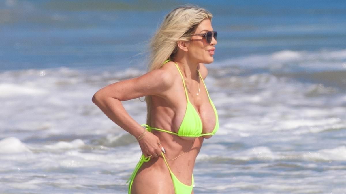 alert-–-tori-spelling-proudly-parades-her-bikini-body-at-51-after-finally-revealing-the-real-reason-for-the-‘gaping-hole’-between-her-boobs