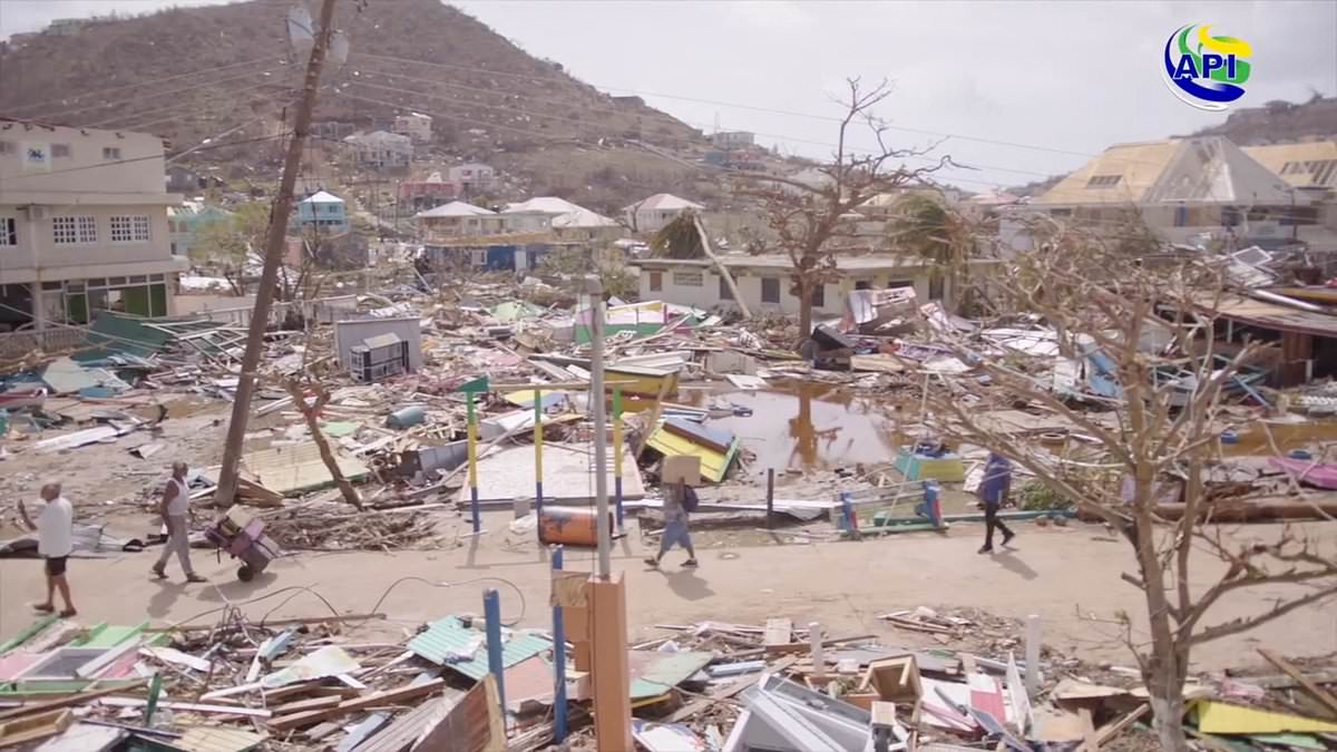 alert-–-hurricane-beryl-survivors-reveal-there-are-hardly-any-buildings-left-on-union-island-as-death-toll-climbs-to-seven-and-maps-show-storm-barrelling-towards-jamaica
