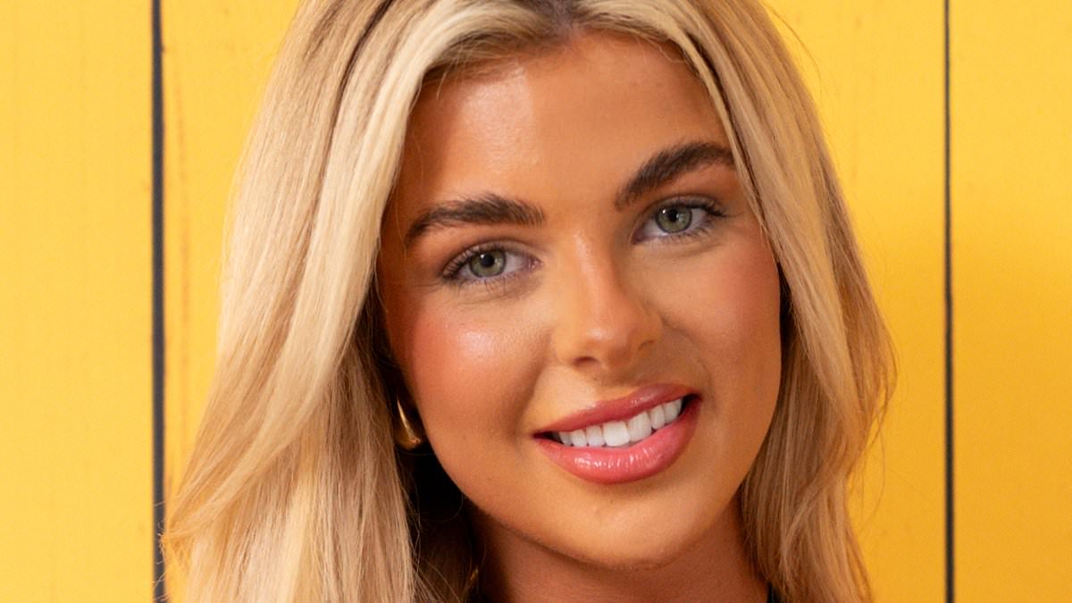 alert-–-love-island-bombshell-lucy graybill-cosies-up-to-celebs-go-dating-hunk-just-days-before-she-headed-into-the-villa-in-casa-amor-twist