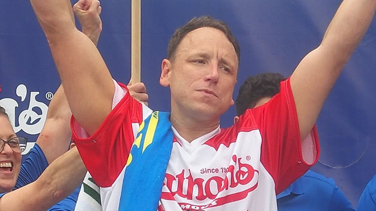 alert-–-joey-chestnut-lashes-out-nathan’s-hot-dog-eating-contest-as-he-hosts-rival-4th-of-july-event-at-texas-army-post-after-being-banned-from-official-competition