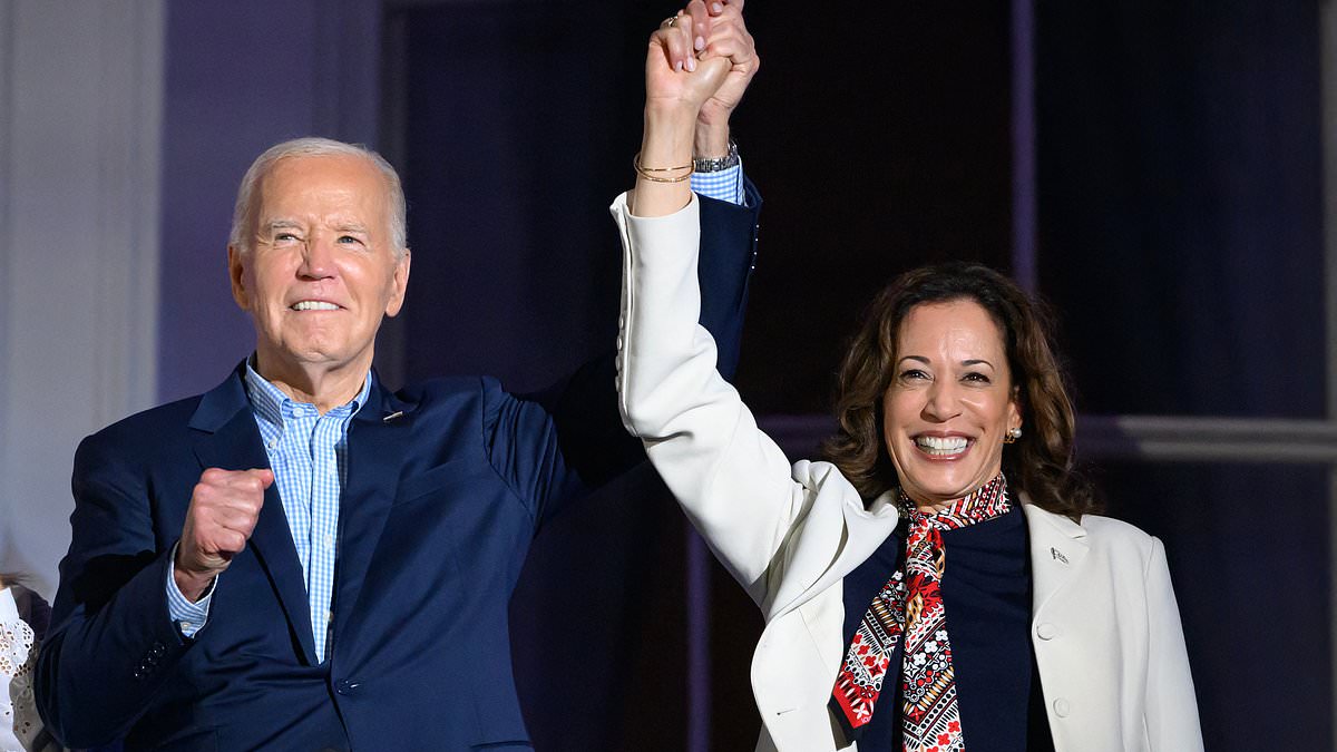 alert-–-giddy-kamala-harris-calls-biden-‘vice-president’-at-july-4-event,-as-growing-calls-for-him-to-step-down-stoke-rumors-she’ll-be-2024-nominee