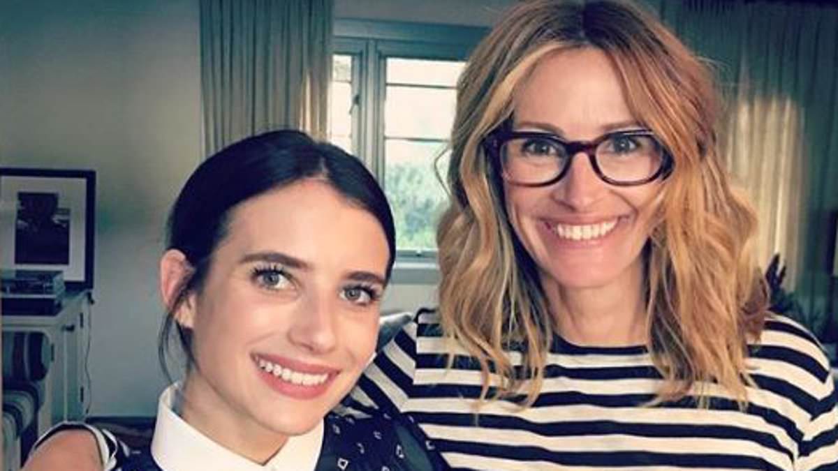 alert-–-emma-roberts-says-her-aunt-julia-roberts’-films-are-her-‘comfort’-watches…-and-reveals-whether-they-would-ever-work-together