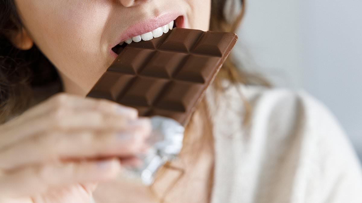 alert-–-i-should-cocoa!-eating-chocolate-halves-the-risk-of-getting-gum-disease,-study-claims