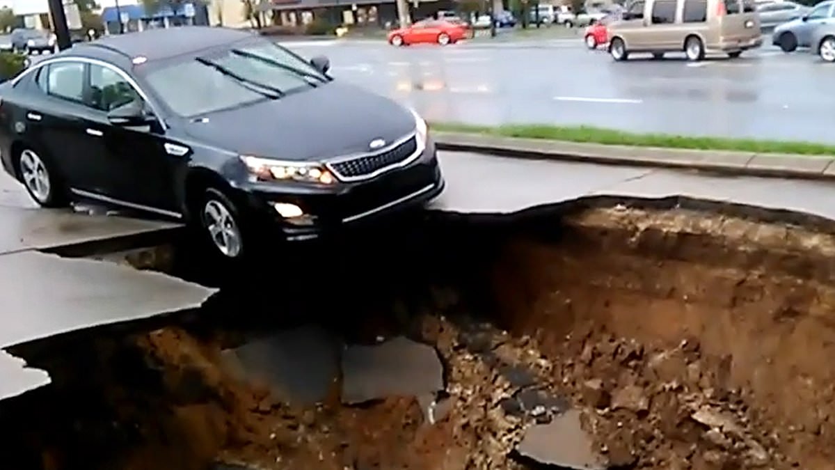 alert-–-america’s-‘sinkhole-alley’-–-where-roads-cave-in,-homes-are-swallowed-whole-and-people-vanish-into-the-void-beneath