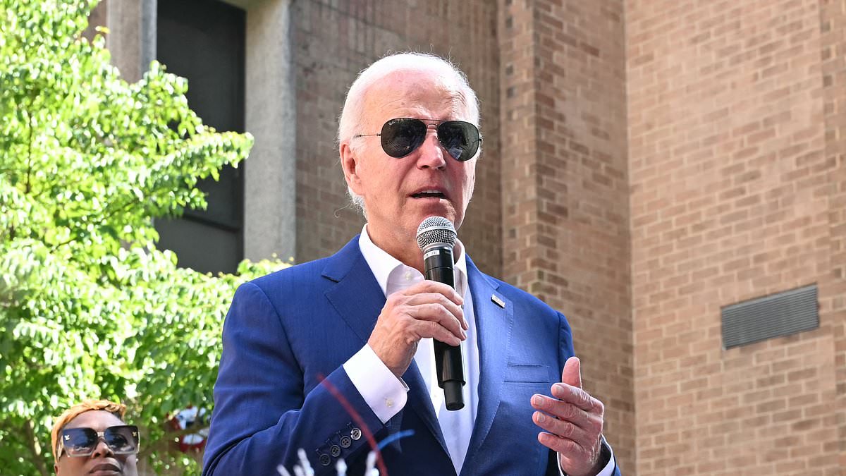 alert-–-joe-biden-plays-it-cool-at-pennsylvania-ice-cream-social-–-just-hours-after-the-president-was-seen-looking-nervous-in-philadelphia-church