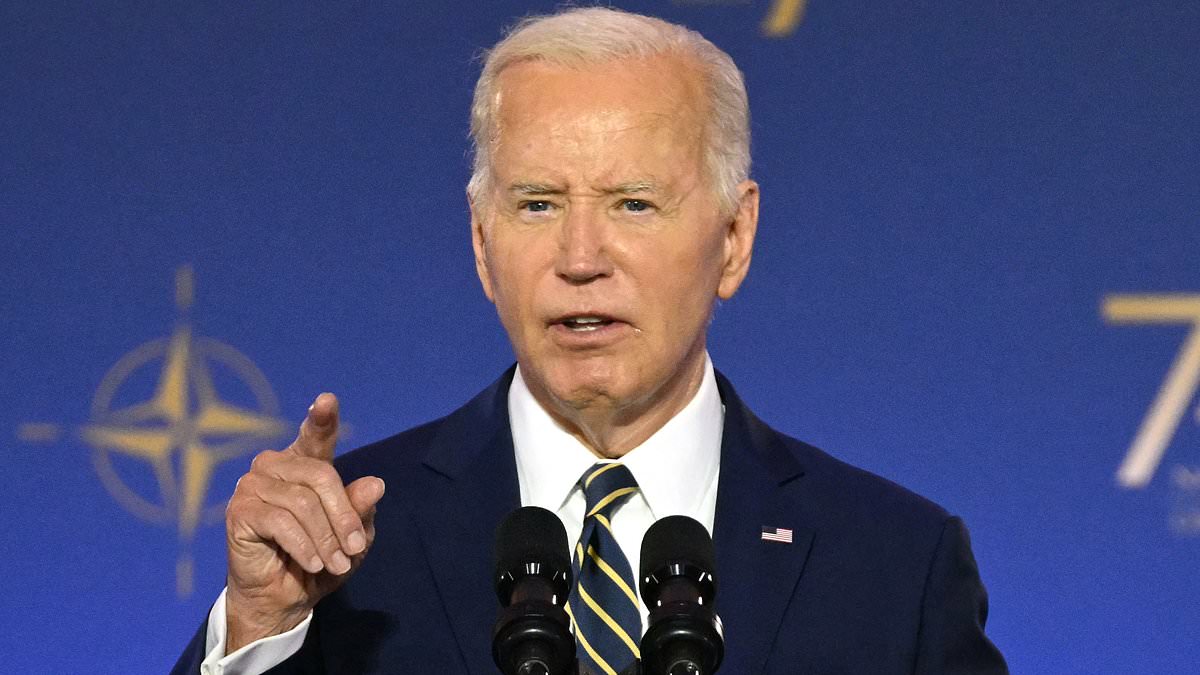 alert-–-top-neurologist-makes-bombshell-claim-that-biden,-81,-‘definitely’-has-parkinson’s-disease-and-reveals-the-common-symptoms-he-is-displaying:-‘i-could-have-diagnosed-him-from-across-the-mall’