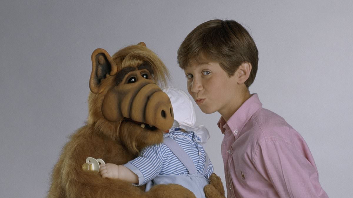 alert-–-benji-gregory-dead-at-46:-former-alf-child-star-died-in-car-alongside-his-service-dog-in-arizona-bank-parking-lot-due-to-‘suspected-heatstroke’