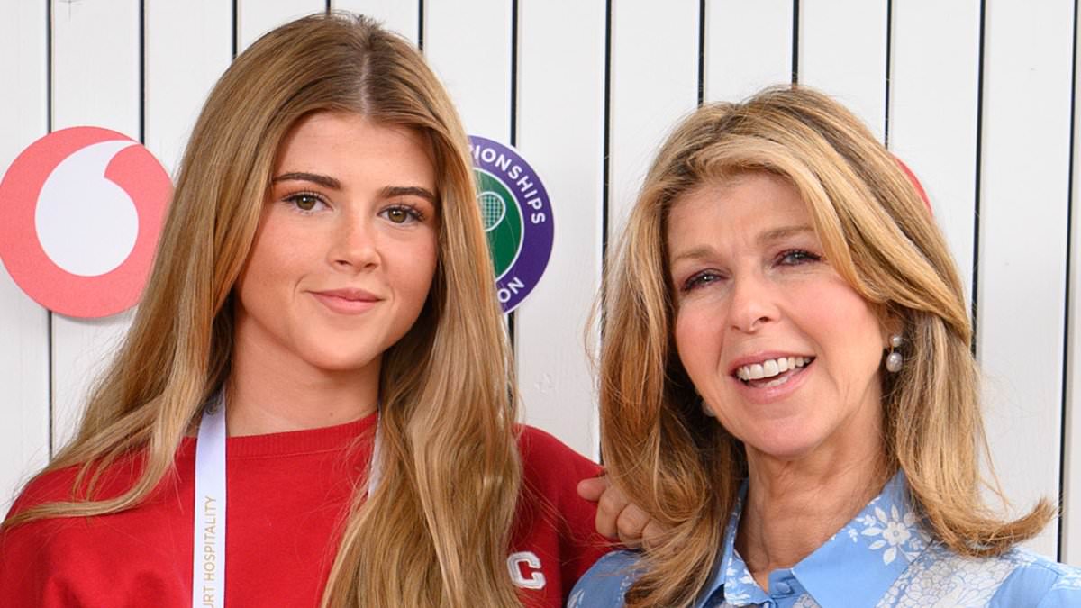 alert-–-kate-garraway-looks-chic-in-a-floral-blue-shirt-dress-as-she-enjoys-a-family-outing-with-her-daughter-darcey,-18,-at-wimbledon