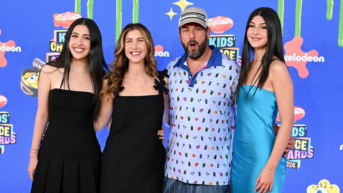 alert-–-adam-sandler-walks-2024-kids’-choice-awards-red-carpet-with-wife-jackie-and-daughters-sadie,-18,-and-sunny,-15