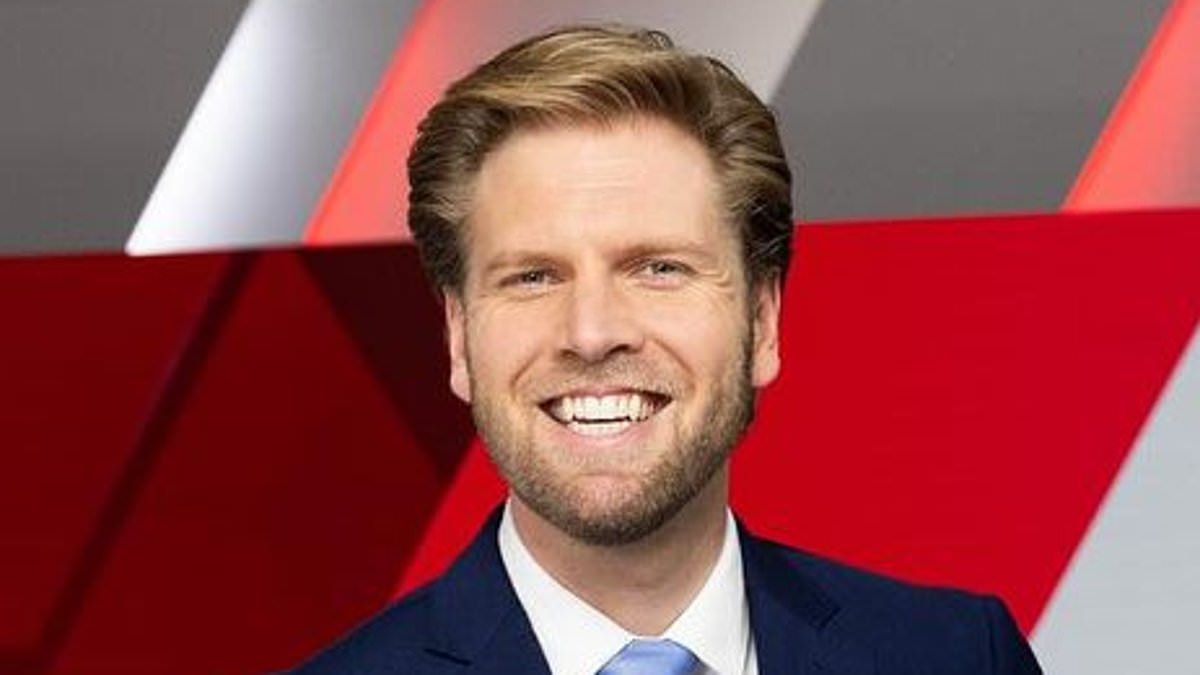 alert-–-mark-humphries-responds-to-uproar-over-his-new-channel-seven-news-comedy-segment:-‘i-was-panicking’