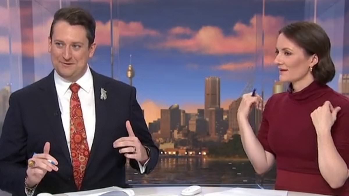 alert-–-awkward-moment-abc-senior-journalists-attempt-catchy-‘boots-and-a-slick-back-bun’-tiktok-trend