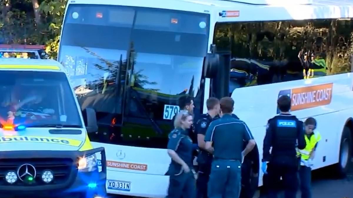 alert-–-buderim-crash:-boy-dies-after-being-hit-by-a-bus-while-riding-home-from-school-on-queensland’s-sunshine-coast