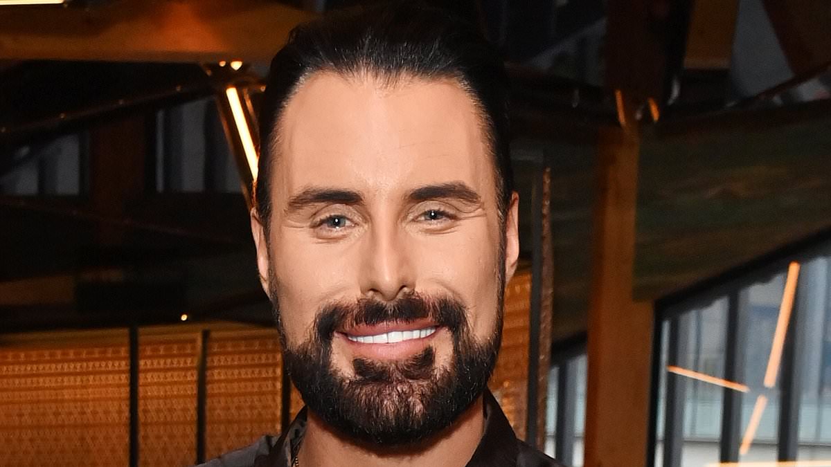 alert-–-rylan-clark-launches-raunchy-new-reality-show-dating-naked-–-where-clothes-are-not-allowed