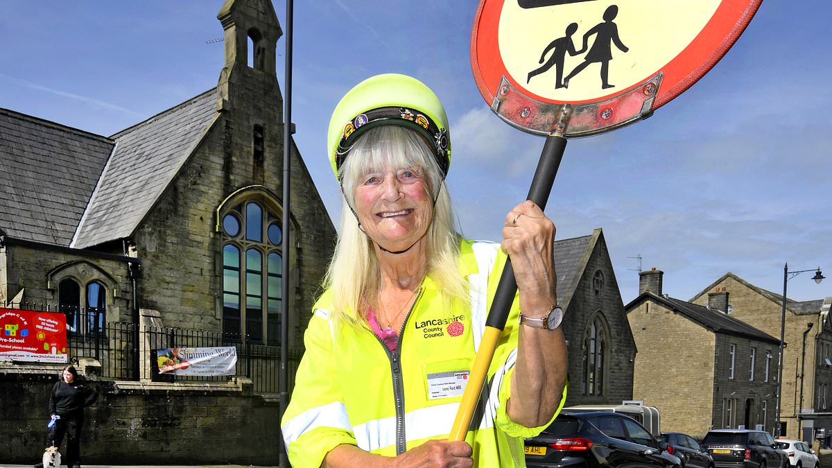 alert-–-meet-the-uk’s-longest-serving-lollipop-lady,-84,-who-is-still-helping-kids-cross-the-road-after-55-years