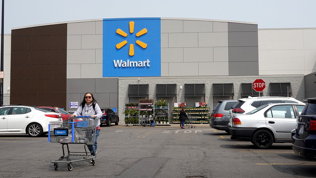 alert-–-walmart-just-removed-a-major-way-that-customers-can-save-money