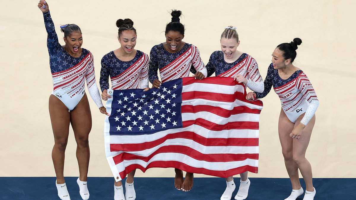 alert-–-simone-biles-and-sunisa-lee-lead-usa-to-its-first-team-olympic-gold-in-artistic-gymnastics-since-2016-as-americans-breeze-by-rivals-in-paris