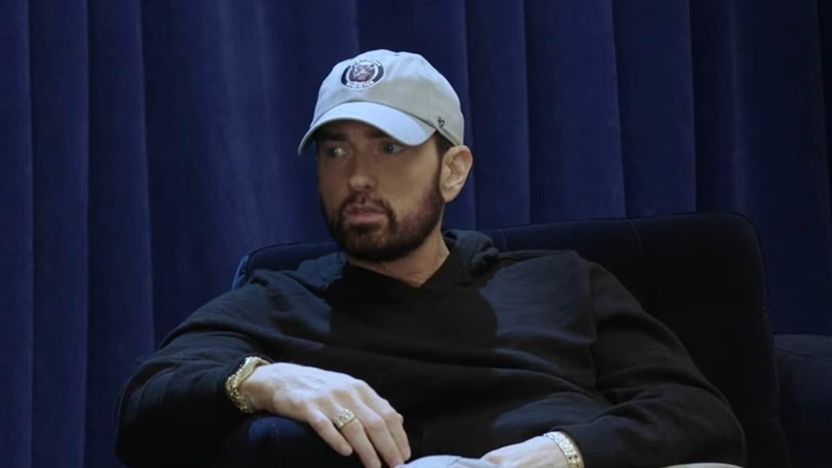 alert-–-eminem-and-machine-gun-kelly-feud-reignited-by-a-very-crude-insult-aimed-at-the-rapper-in-heated-new-interview