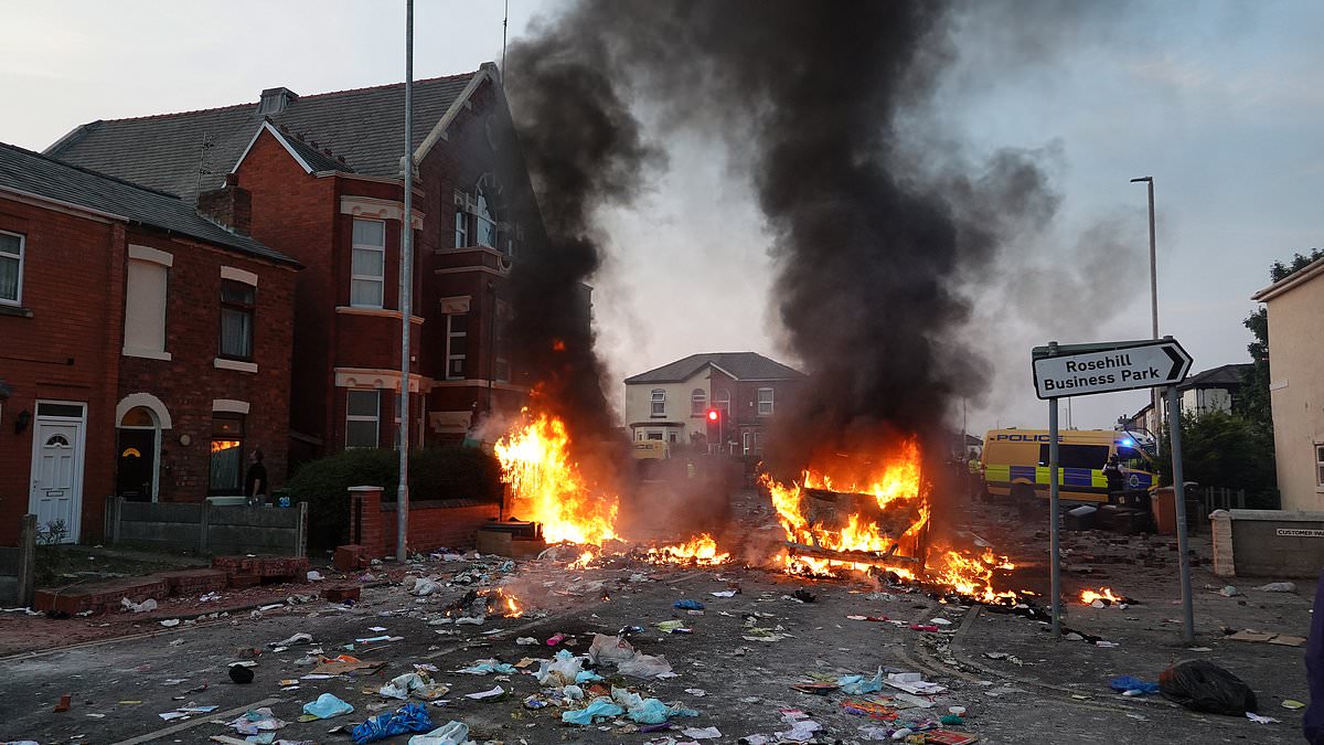 alert-–-calls-for-calm-as-southport-locals-say-thugs-who-torched-a-police-van-and-hurled-missiles-at-a-mosque-in-violent-clashes-which-left-22-officers-injured-have-‘no-respect-for-a-town-that’s-grieving’