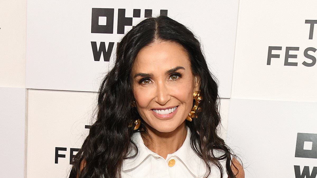 alert-–-demi-moore-reveals-the-‘taboo-topic’-she-is-trying-to-normalize-with-new-collaboration…-and-it-is-not-related-to-films