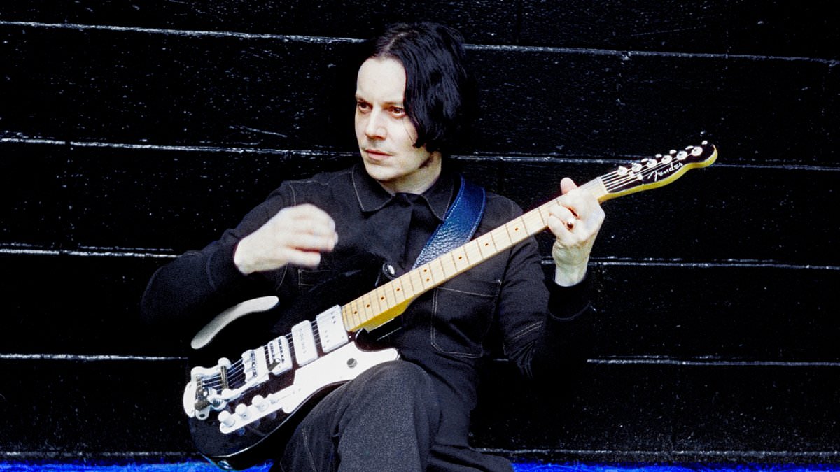 alert-–-jack-white:-no-name-(third-man)-review:-a-freewheeling-solo-surprise,-writes-adrian-thrills