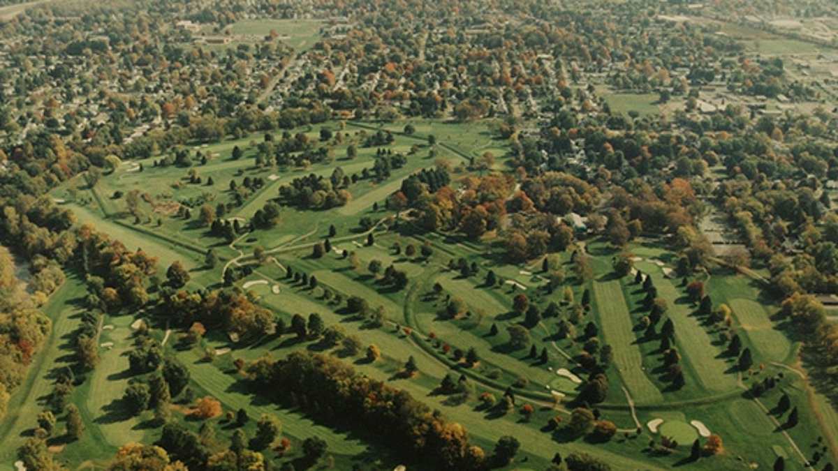 alert-–-small-town-descends-into-civil-war-over-stunning-country-club-and-golf-course-built-on-2,000-year-old-native-american-sacred-site-–-as-its-future-is-finally-revealed