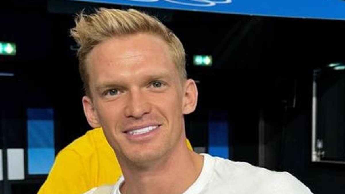 alert-–-cody-simpson-shares-sweet-tribute-to-girlfriend-emma-mckeon-as-she-competes-for-olympic-gold:-‘we-are-all-proud-of-her’