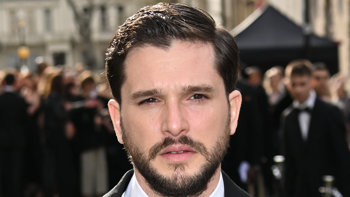 alert-–-hollywood’s-secret-hunks:-after-kit-harington-surprised-slave-play-audiences-with-his-shirtless-scenes,-here’s-a-look-at-the-most-unassuming-actors-who-are-secretly-ripped