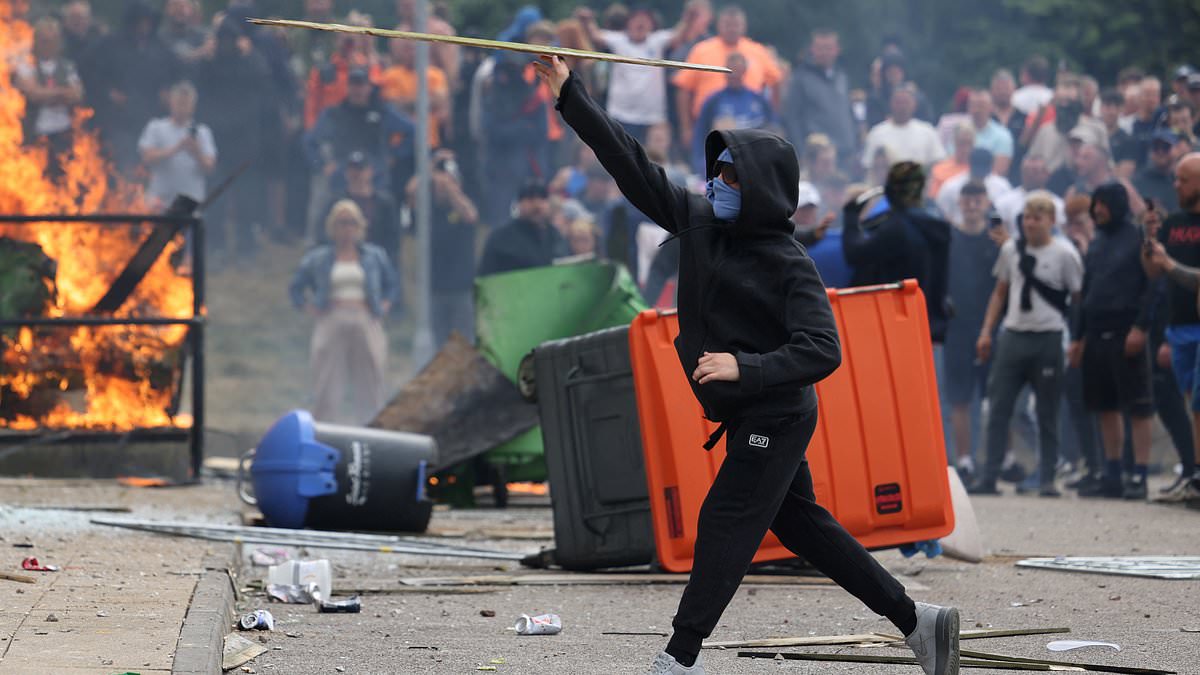 alert-–-tory-leadership-contenders-blast-labour’s-‘slow’-response-to-rioting-on-britain’s-streets-as-they-ask-why-it’s-taken-almost-a-week-for-keir-starmer-to-call-an-emergency-cobra-meeting