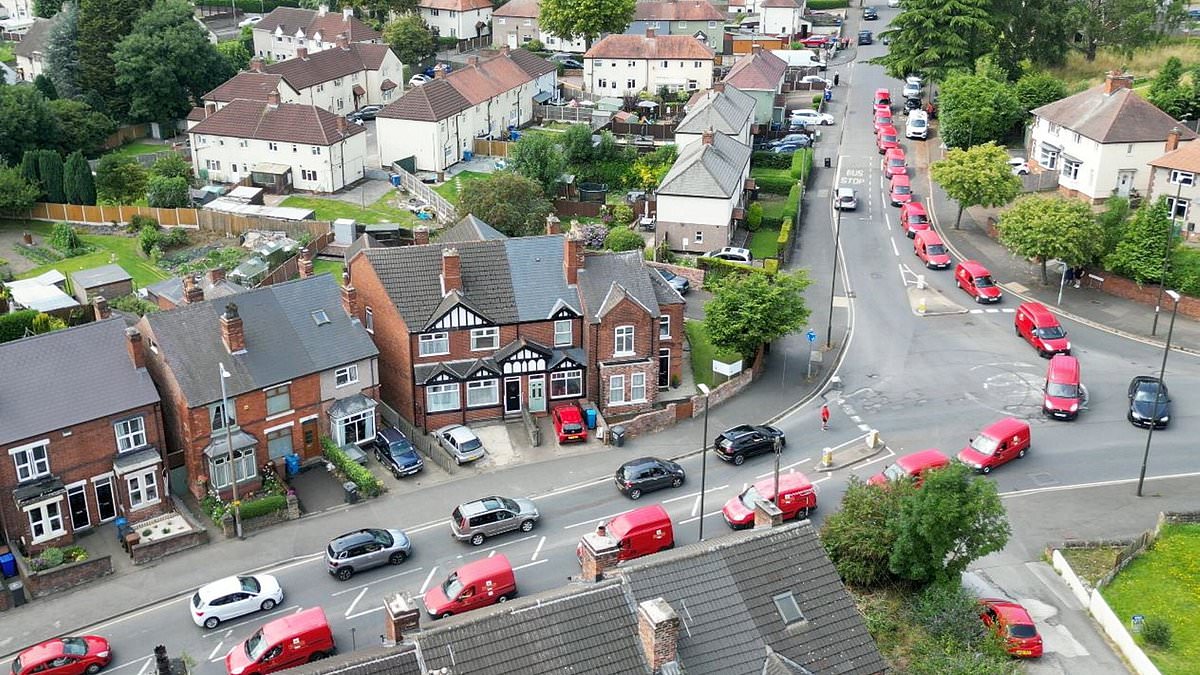 alert-–-dozens-of-royal-mail-vans-line-the-streets-and-follow-the-route-of-beloved-postman-who-delivered-letters-for-24-years-before-dying-of-cancer