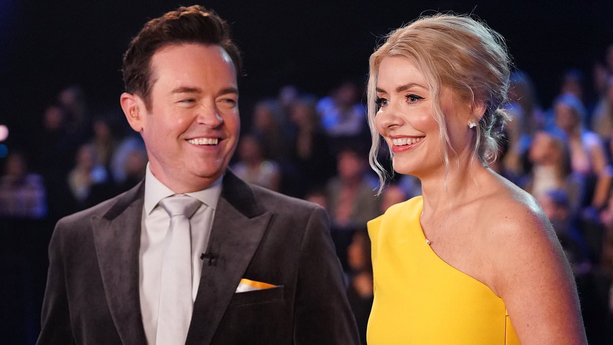 alert-–-holly-willoughby-is-returning-to-itv-for-revival-of-iconic-90s-game-show-with-old-sidekick-stephen-mulhern-–-10-months-after-quitting-this-morning