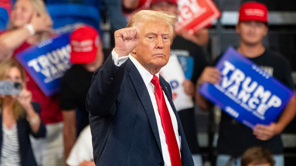 alert-–-trump-edges-ahead-of-kamala-harris-with-surprising-group-in-this-deep-blue-state