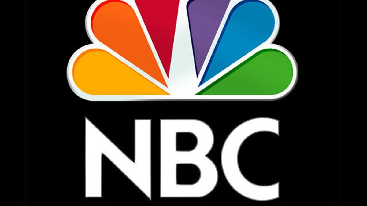 alert-–-legendary-noughties-sitcom-teases-epic-return-‘in-the-next-six-months’-after-14-years-off-screens-as-show-creator-admits-‘we-have-stories-to-tell’