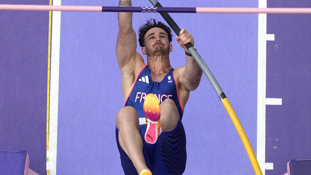 alert-–-viral-pole-vaulter-anthony-ammirati-jokes-about-his-‘package’-stopping-him-from-winning-a-medal-at-the-olympics-in-deleted-tiktok