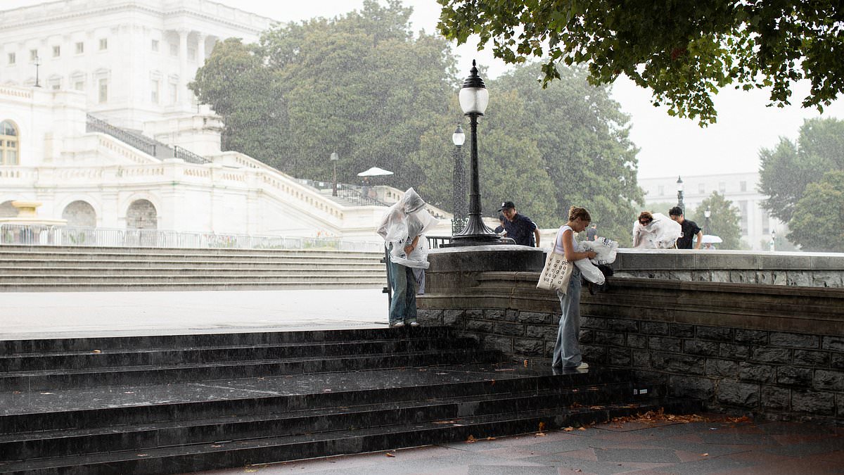 alert-–-tornado-warning-issued-for -us-capitol-as-dc.-is-put-on-mandatory-shelter-in-place-alert