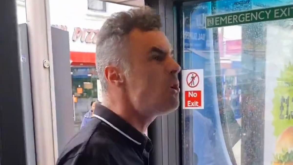 alert-–-shocking-moment-racist-thug,-39,-spits-at-a-bus-driver-and-calls-him-a-‘muslim-terrorist-b*****d’-after-being-refused-on-board-because-he-couldn’t-pay-for-his-journey