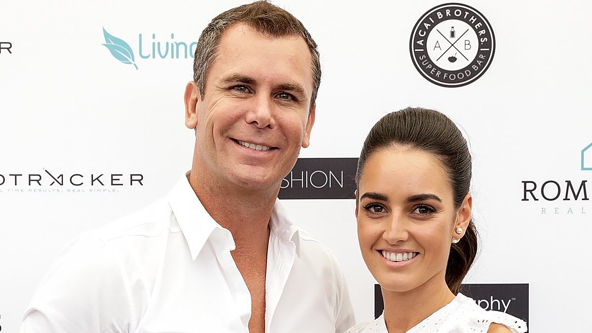 alert-–-afl-legend-wayne-carey,-53,-and-model-girlfriend-jessica-paulke,-33,-expecting-second-child-after-getting-back-together-following-split