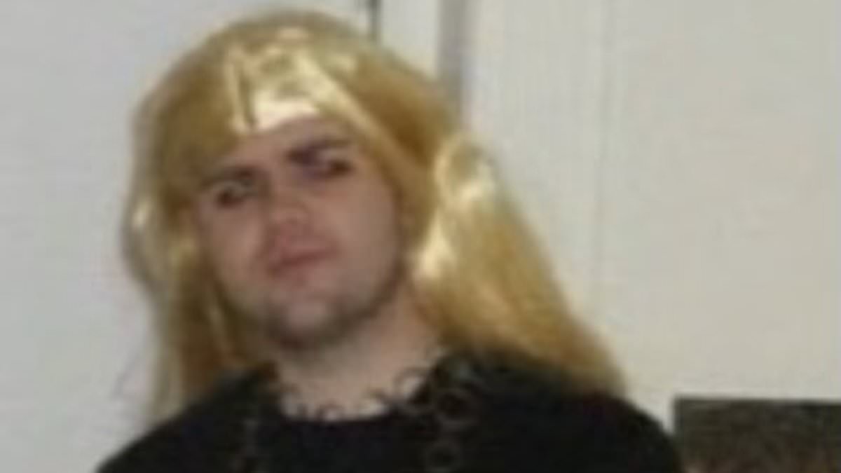 alert-–-viral-image-of-jd-vance-allegedly-dressed-as-a-woman-in-a-blonde-wig-for-halloween-from-his-yale-law-school-days-surfaces-online