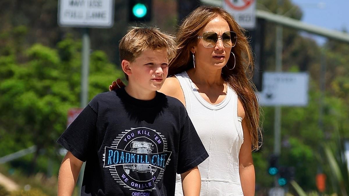 alert-–-jennifer-lopez’s-close-bond-with-ben-affleck’s-son-samuel-revealed-as-they-hug-on-shopping-spree…-after-warring-couple-reunited-at-actor’s-home-amid-divorce-drama