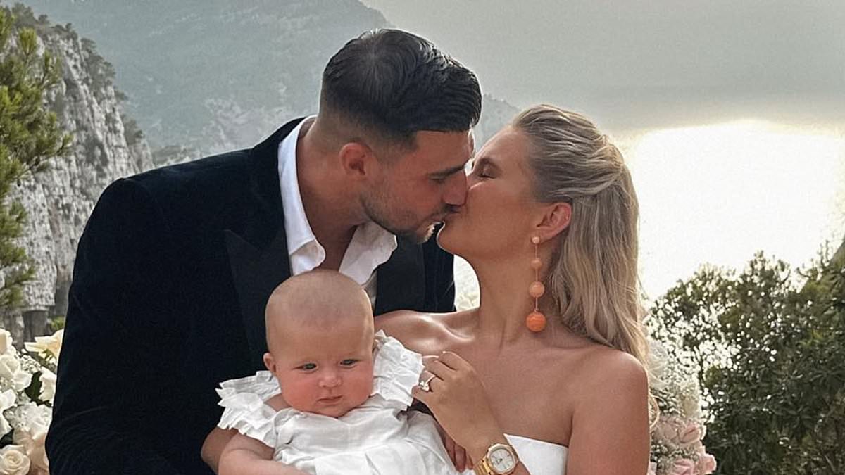 alert-–-was-this-tommy-fury’s-last-ditch-attempt-to-keep-his-relationship-with-molly-mae-hague-going?-star-made-huge-public-love-declaration-just-weeks-before-his-fiancee-announced-split