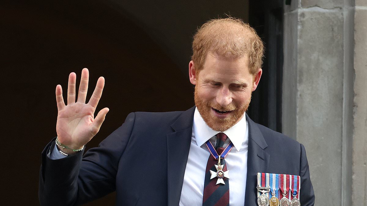 alert-–-prince-harry-‘turned-down-offer-from-king-charles-to-stay-in-buckingham-palace-and-chose-a-hotel-instead’-on-his-last-visit-to-london-when-he-did-not-meet-the-monarch