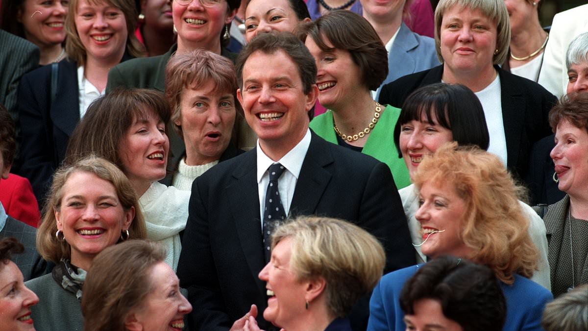 alert-–-blair’s-babes?-we-looked-more-like-his-sheep-when-he-muscled-in-on-our-photo,-says-harriet-harman