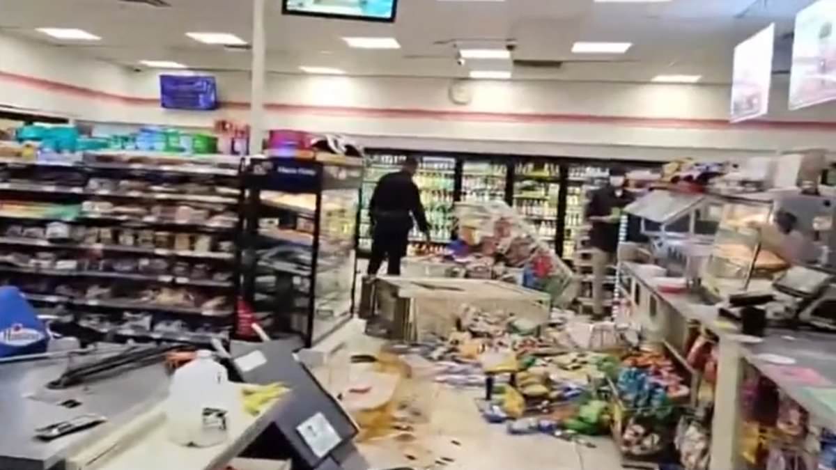 alert-–-gangs-of-brazen-teen-robbers-ransack-three-7-eleven-stores-in-hollywood-on-same-day-gavin-newsom-pledged-crackdown-on-‘smash-and-grabs’