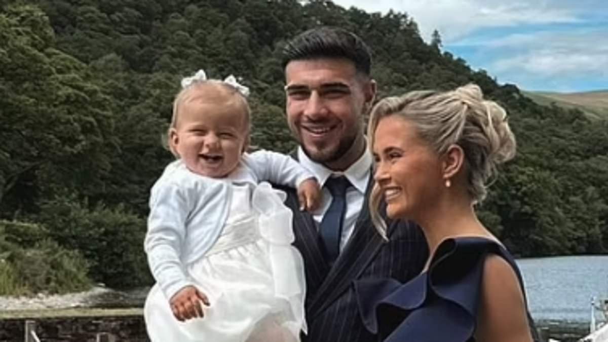 alert-–-molly-mae-hague’s-sister-zoe-stops-posting-updates-from-her-romantic-honeymoon following-reports-tommy-fury-‘brazenly-kissed-blonde-on-boozy-night-out’-days-before-shock-split